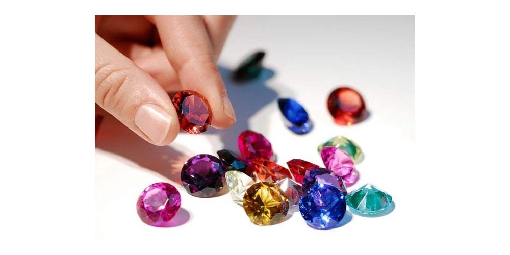 A Buying Guide On How To Buy Moissanite Loose Stones Online