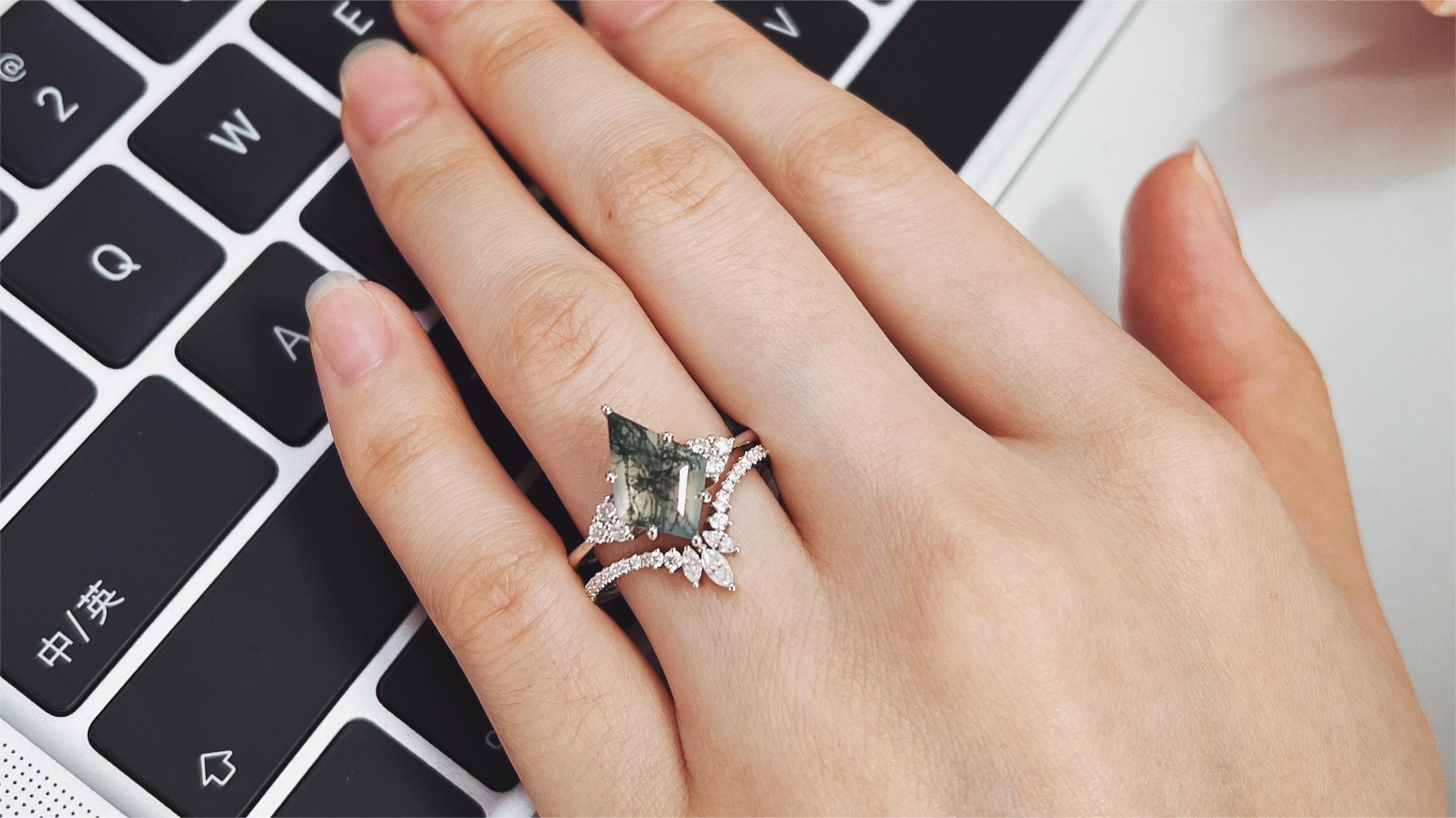 Why is the Celestia Salt and Pepper Diamond Engagement Ring Set Considered a Masterpiece?