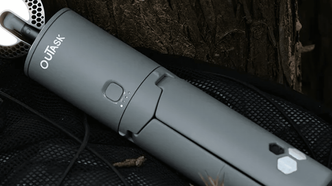 Why Is the Camping Lantern Commemorative Version a Perfect Gift for Collectors and Enthusiasts?