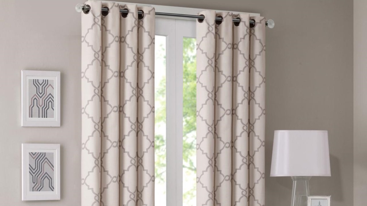 How to Choose the Right Custom Drapes Online: A Complete Guide